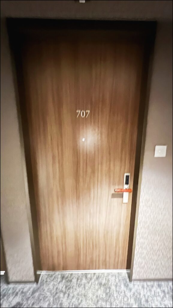 【DEL style 池袋東口 ダイワロイネットホテル】部屋のドアはオートロック&カードキーを使っての入室で安全【レビュー･口コミ】