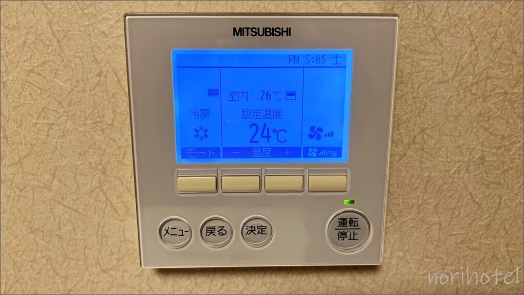 リッチモンドホテル浅草のエアコンは「MITSUBISHI製」の埋め込み型で部屋がスッキリして広くなる【モデレートダブル･宿泊レビュー･口コミ･感想･評価】