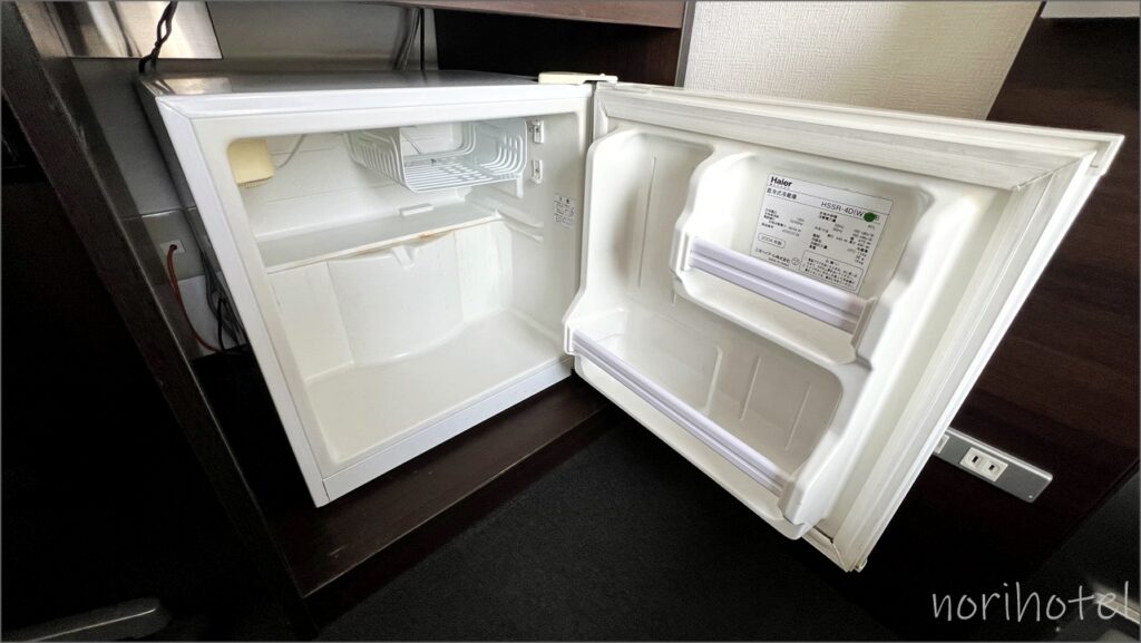 コンフォートホテル東京清澄白河の冷蔵庫は「Haier ハイアール HSSR-4D-W」【ダブルエコノミー宿泊レビュー･口コミ･感想･評価】