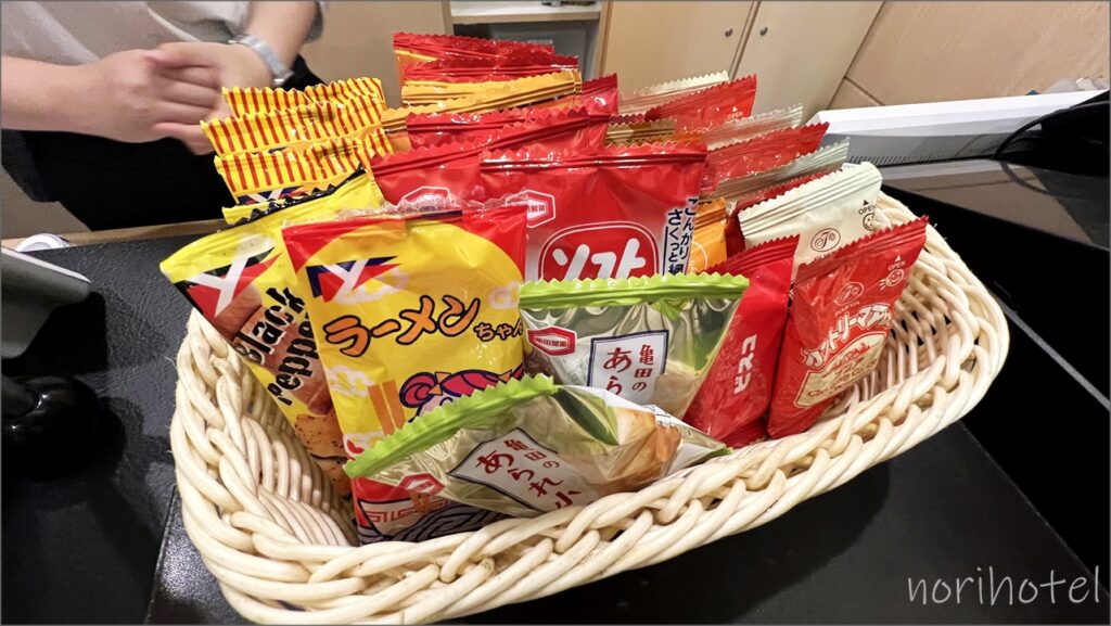 スーパーホテル秋葉原・末広町の使わない歯ブラシを返すとお菓子やアイスをもらえます【スタンダードルーム宿泊レビュー･口コミ･感想･評価】