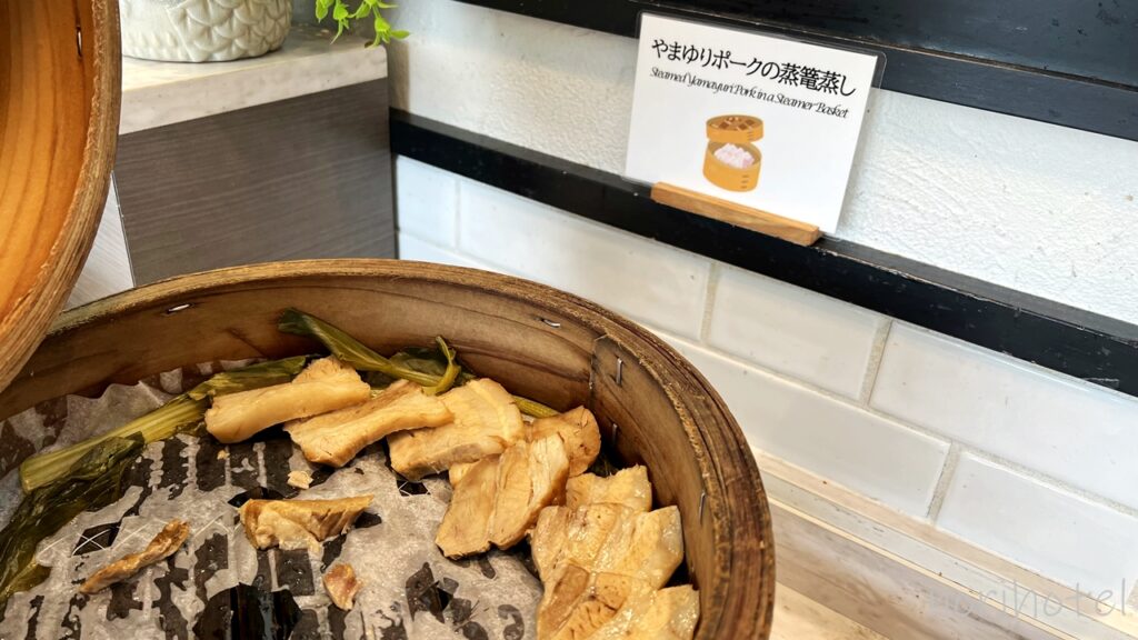 横浜桜木町ワシントンホテルの朝食の横浜名物の焼売（シュウマイ）、ナポリタンなどのおかずの種類豊富【朝食ビュッフェ･宿泊レビュー･口コミ･感想･評価】