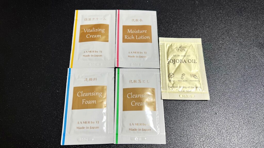 横浜桜木町ワシントンホテルのアメニティの化粧落とし / 洗顔料 / 化粧水 / 保湿クリーム / 保湿オイル