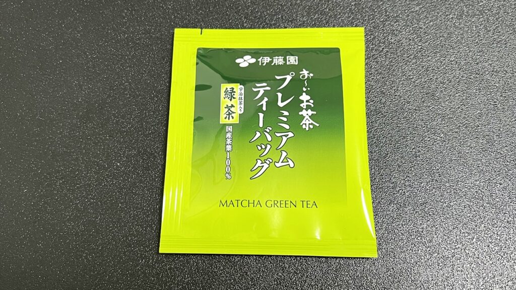 ホテル グランビュー高崎のアメニティの緑茶は「伊藤園(ITO EN) お~いお茶 プレミアムティーバッグ」 【宿泊レビュー・口コミ・感想・評価・群馬ホテル】
