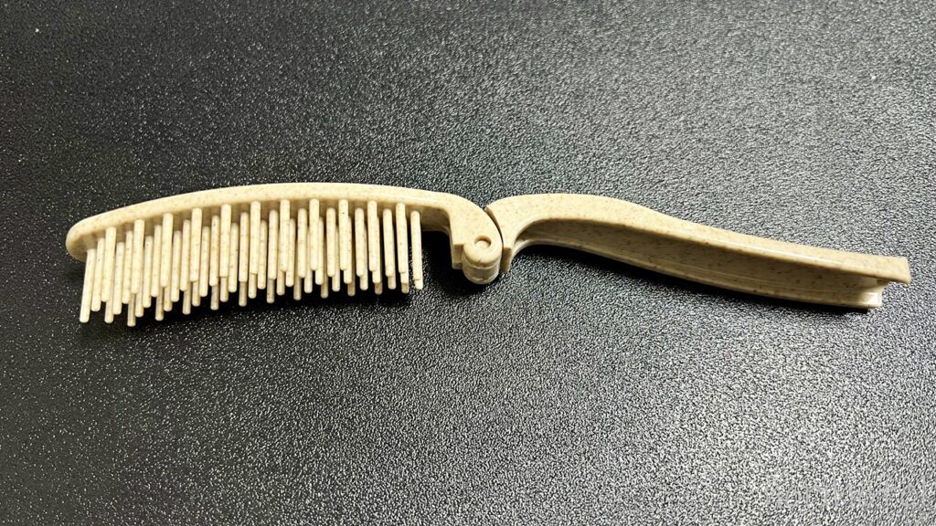 東急ステイ池袋ホテルのアメニティのヘアブラシ【宿泊レビュー・口コミ・感想・評価・東京池袋ホテル】