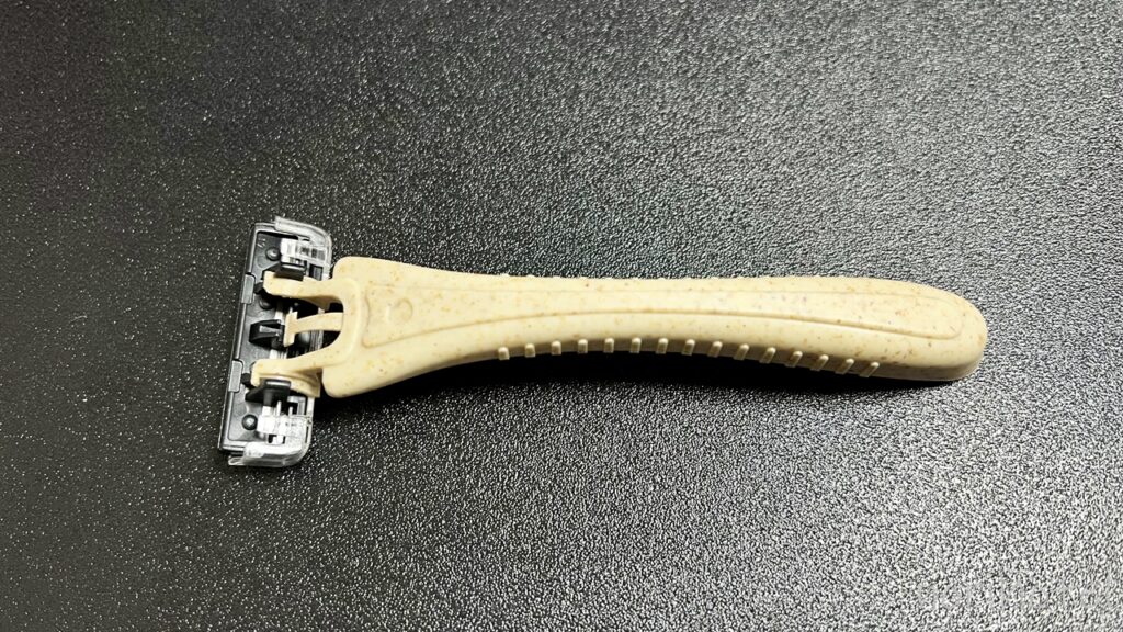 東急ステイ池袋ホテルのアメニティのヒゲソリ【宿泊レビュー・口コミ・感想・評価・東京池袋ホテル】